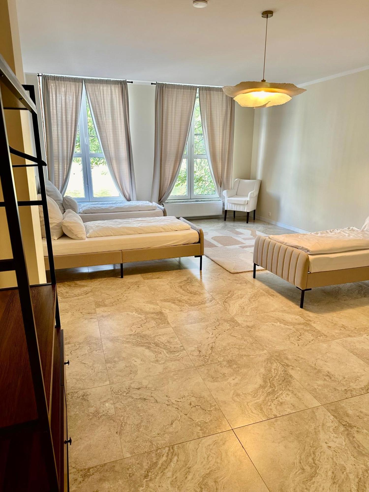 Sanierte 5 Zimmer Luxus Standard Apartment Auf 350Qm Гамбург Екстер'єр фото