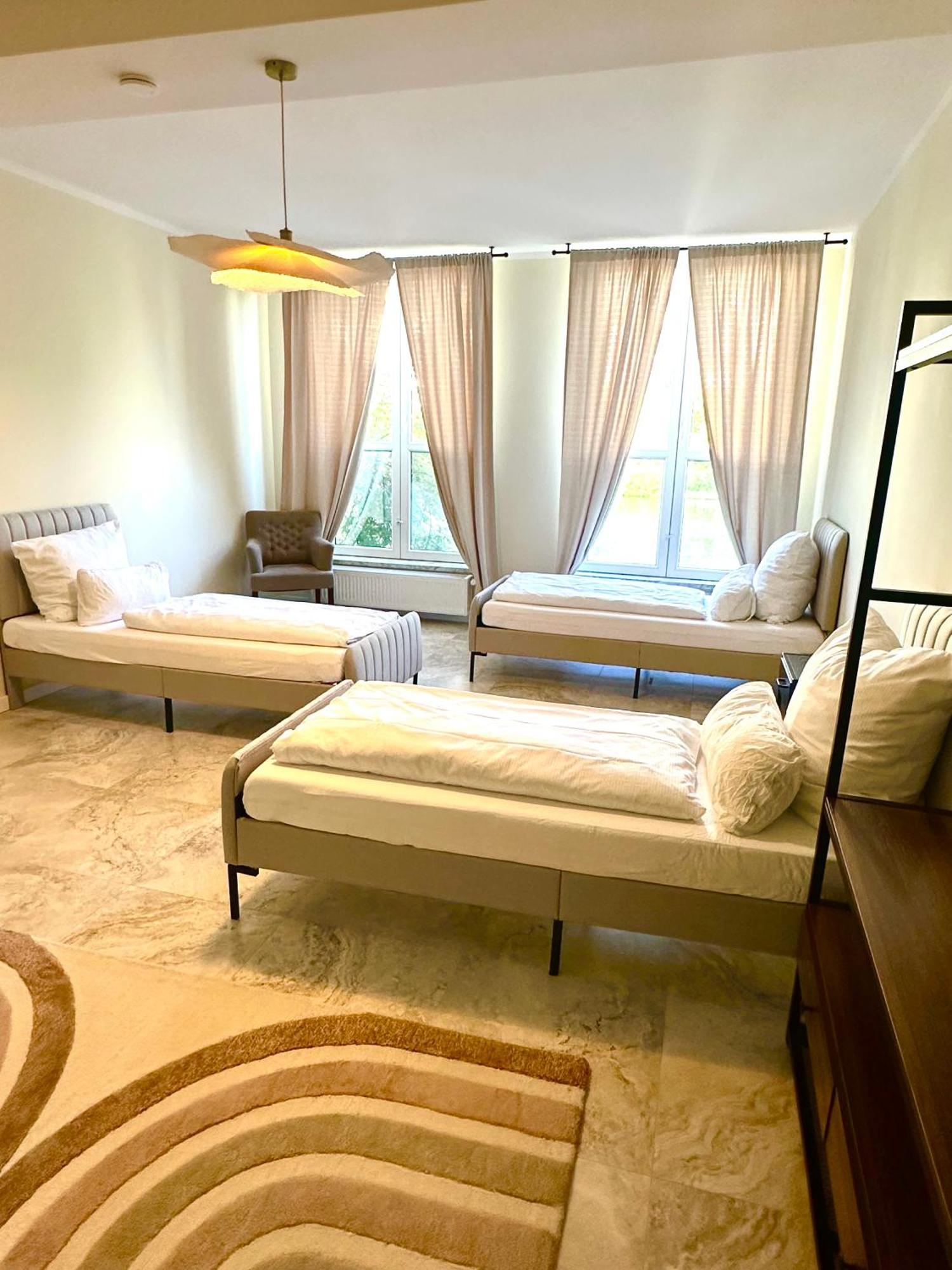 Sanierte 5 Zimmer Luxus Standard Apartment Auf 350Qm Гамбург Екстер'єр фото
